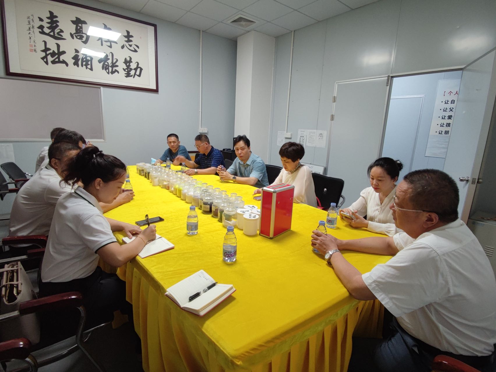 /压缩后.jpg /压缩后.jpg